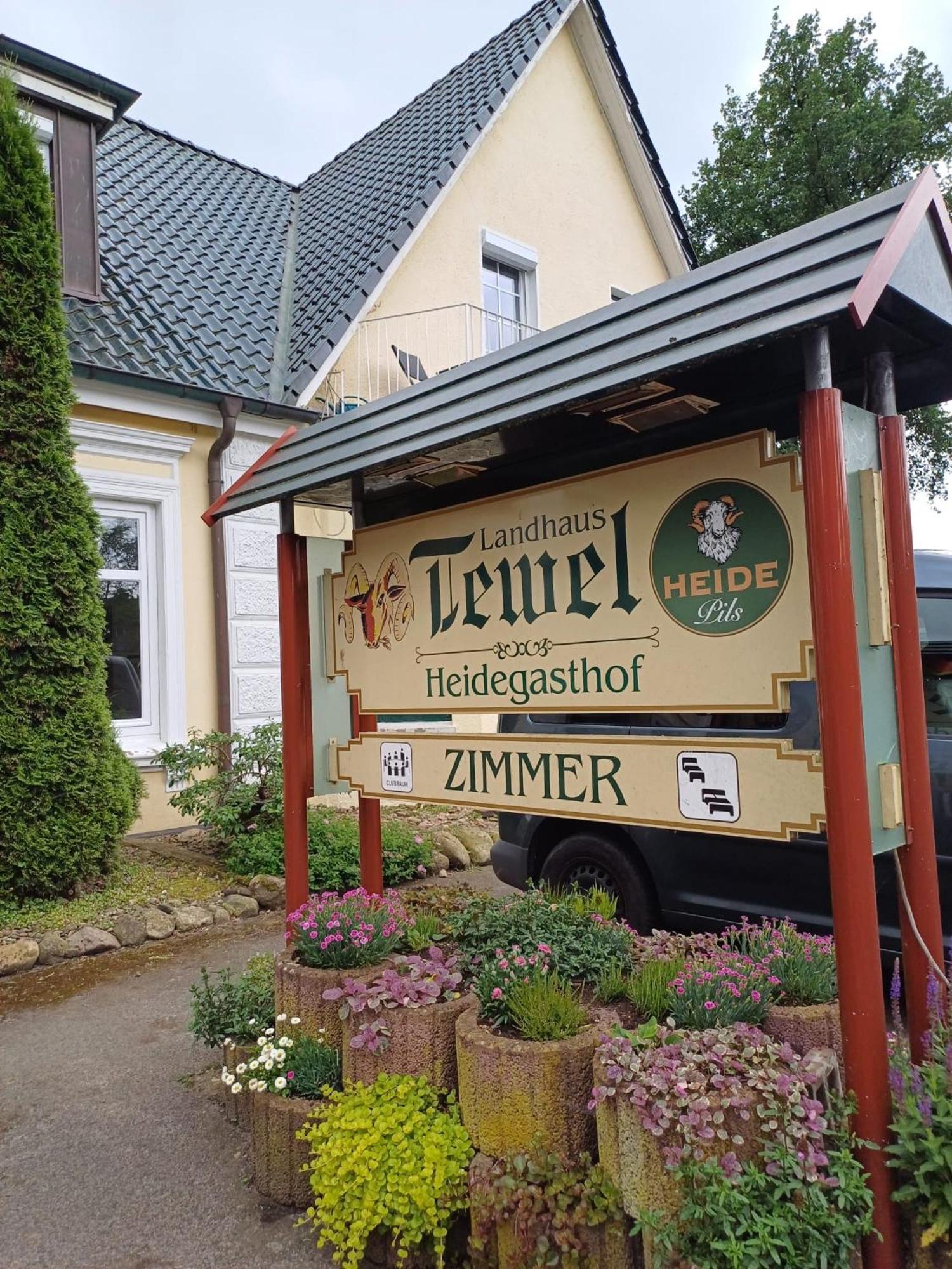 Landhaus Tewel Hotel Mit Restaurant Kültér fotó
