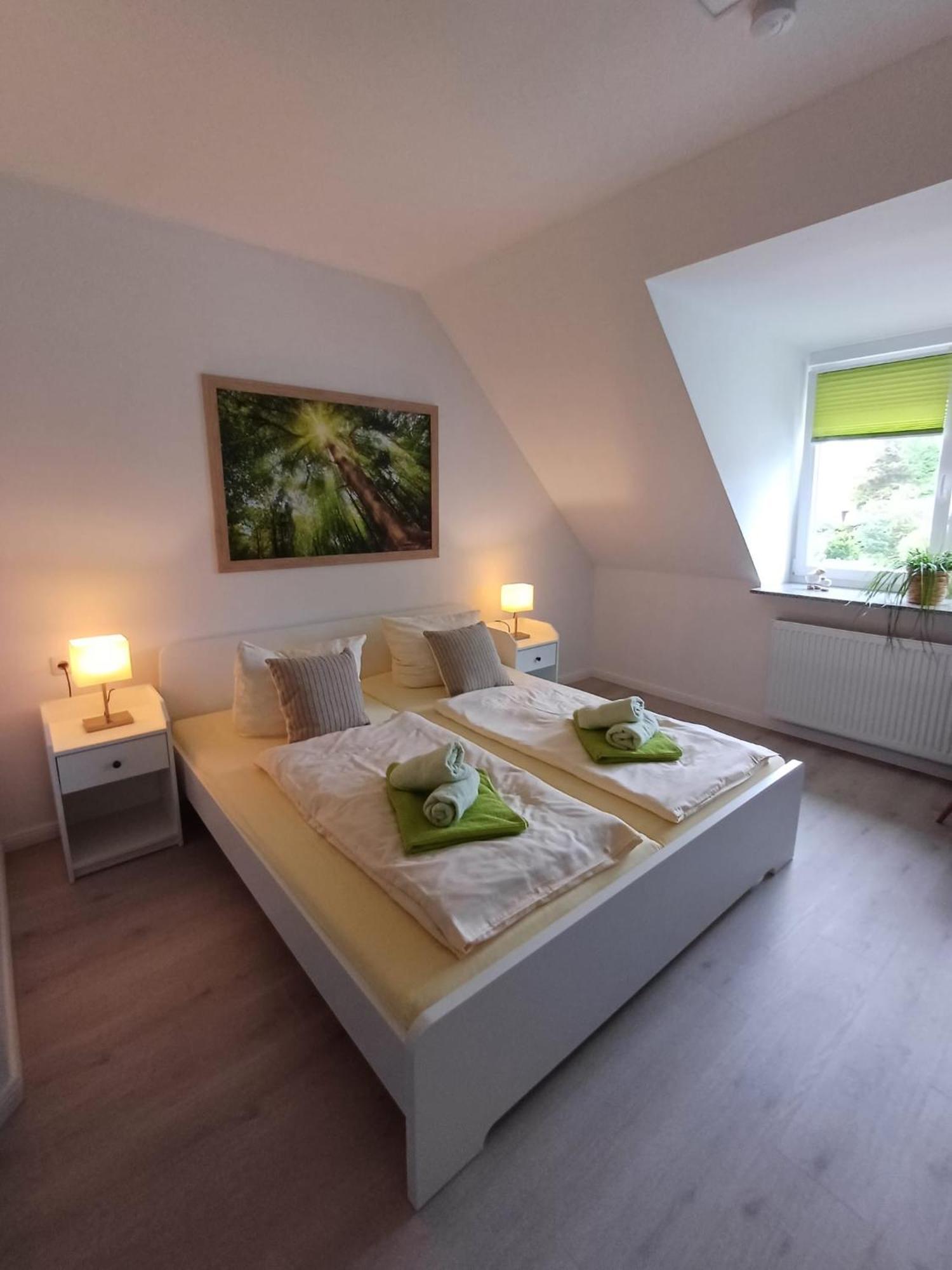 Landhaus Tewel Hotel Mit Restaurant Kültér fotó